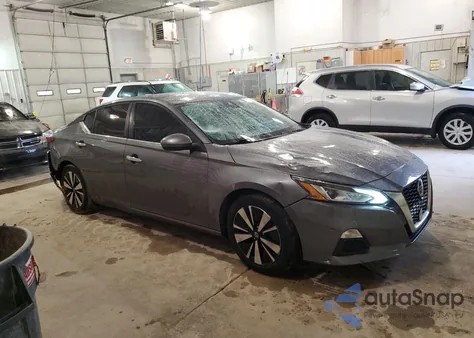 2021 Nissan Altima Sv z USA, uszkodzony, nr VIN 1N4BL4DV1MN391350